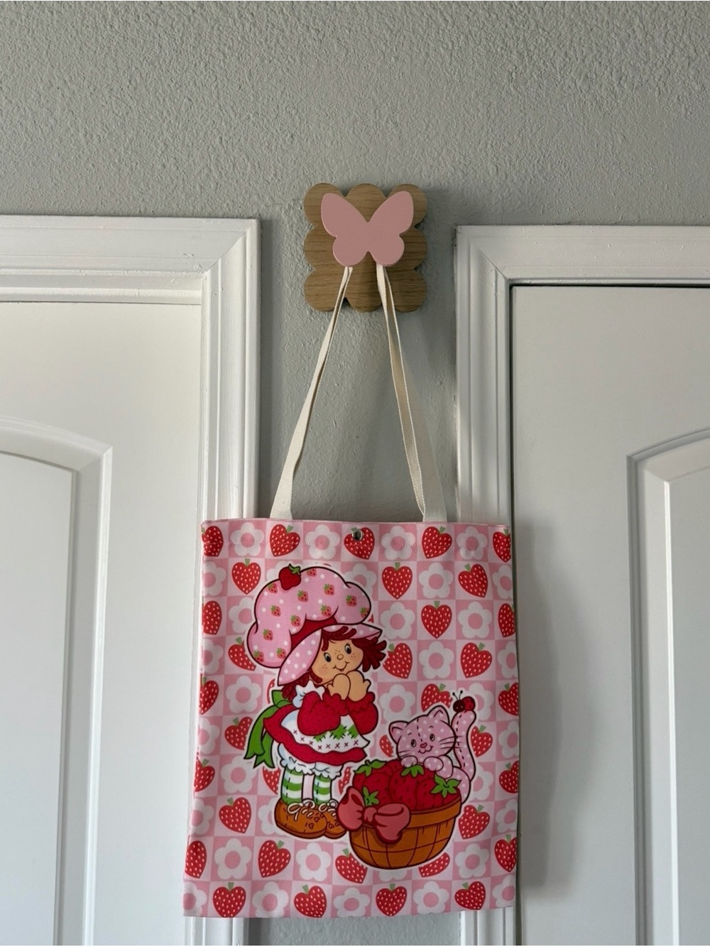 Strawberry shortcake Character Tote Bag in Pink